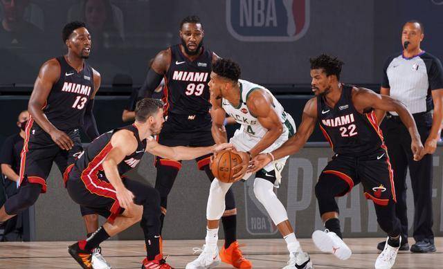  巴特勒关键球热火加时险胜活塞止住两连败颓势